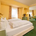 Herzog Georg Hotel 3*